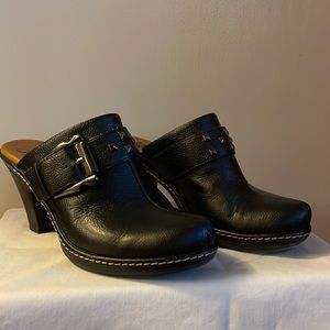 Black, leather mule
